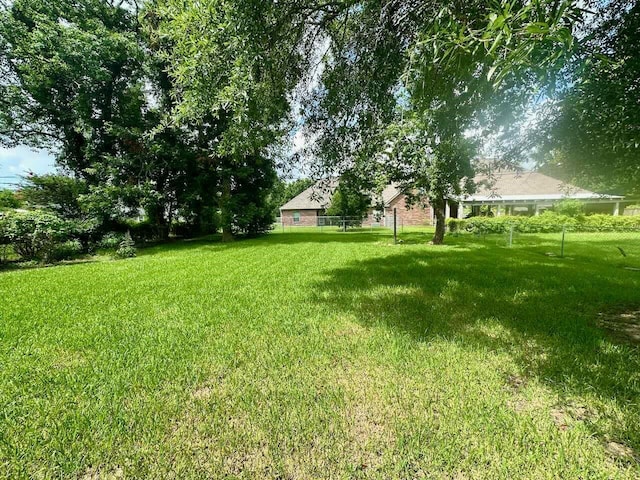 4621 Boyd Ave, Groves, TX 77619 - photo 24