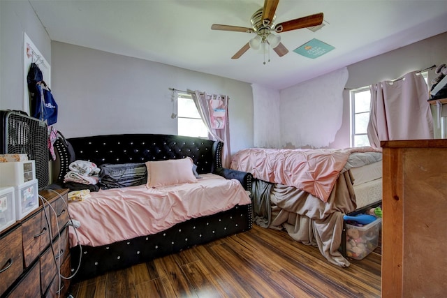 908 W Lobit St, Baytown, TX 77520 - photo 23