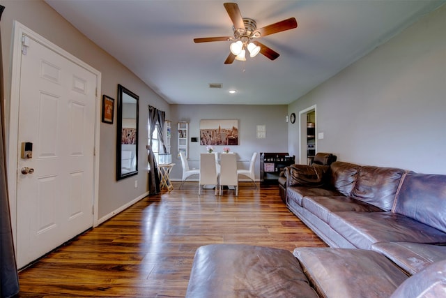 908 W Lobit St, Baytown, TX 77520 - photo 8