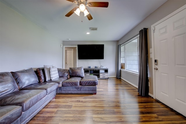 908 W Lobit St, Baytown, TX 77520 - photo 13