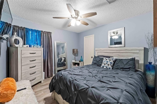 11307 Camphorwood Dr, Houston, TX 77089 - photo 22