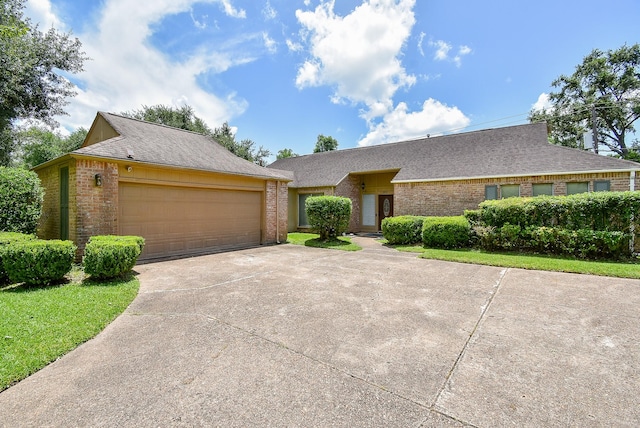 2839 Glenn Lakes Ln, Missouri City, TX 77459 - photo 1