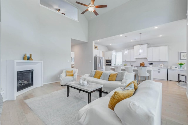 2806 Kingly Pine Trl, Conroe, TX 77385 - photo 2