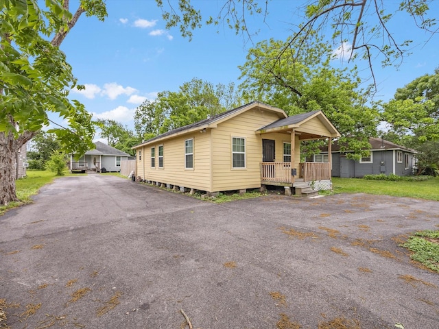 311 S 3rd St, Highlands, TX 77562 - photo 2