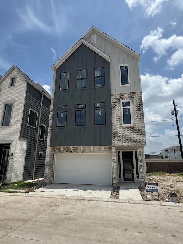 1704 Sedola Ln, Houston, TX 77055 - photo 1