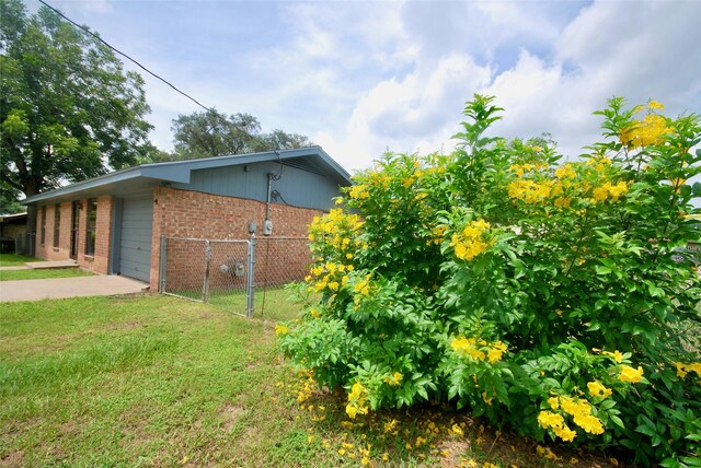 904 S Peck St, Shiner, TX 77984 - photo 20