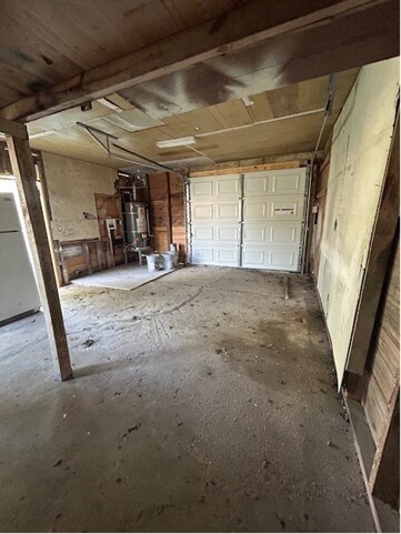 922 W 11th St, Freeport, TX 77541 - photo 23