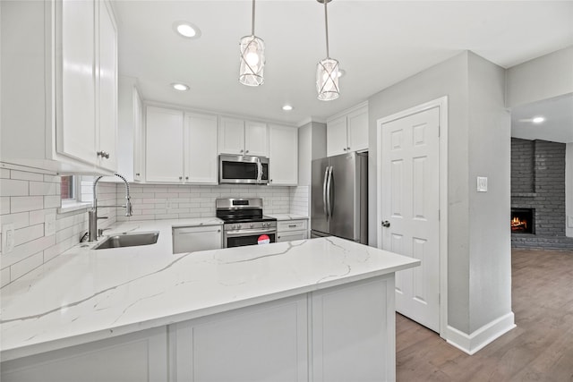 3031 Jenny Dr, Sugar Land, TX 77479 - photo 4
