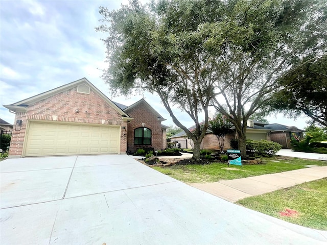 8906 Four Leaf Dr, Sugar Land, TX 77479 - photo 32