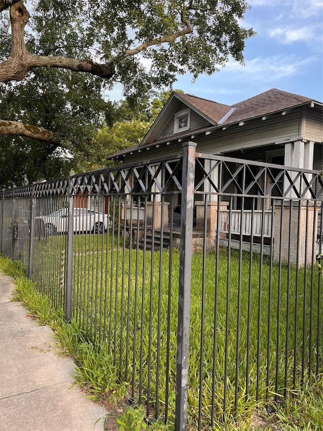 731 E 8th 1/2 St, Houston, TX 77007 - photo 4