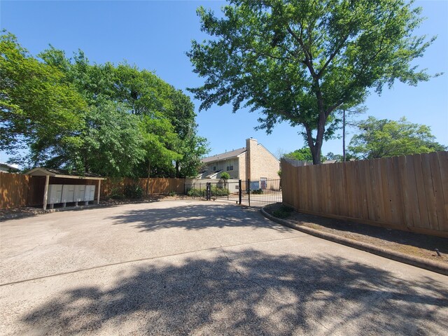 2030 Plantation Dr Unit B2, Conroe, TX 77301 - photo 3