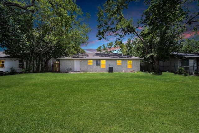 5822 Beldart St, Houston, TX 77033 - photo 16