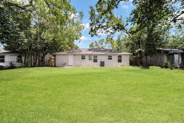 5822 Beldart St, Houston, TX 77033 - photo 17