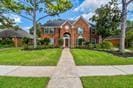 4415 Knightsbridge Blvd, Sugar Land, TX 77479 - photo 1