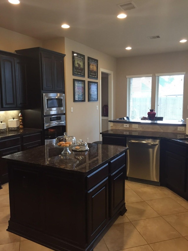 16107 Finnigans Cir, Houston, TX 77044 - photo 8