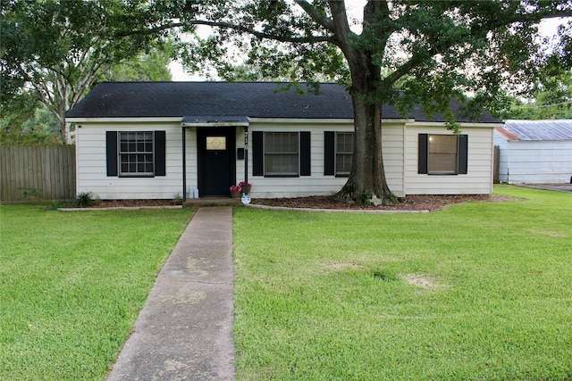 716 E Miller St, Angleton, TX 77515 - photo 1