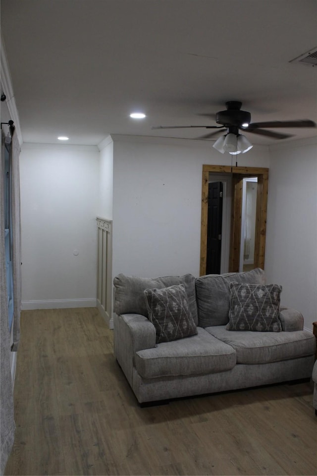 716 E Miller St, Angleton, TX 77515 - photo 13