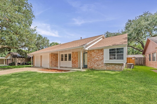 16219 Cavendish Dr, Houston, TX 77059 - photo 3