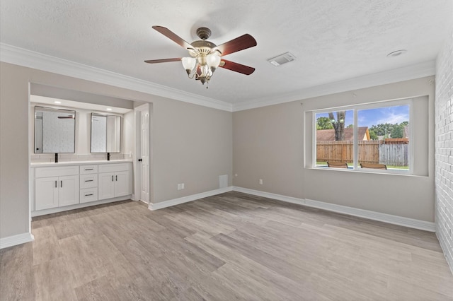 16219 Cavendish Dr, Houston, TX 77059 - photo 25