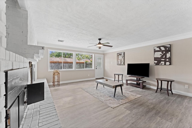 16219 Cavendish Dr, Houston, TX 77059 - photo 7