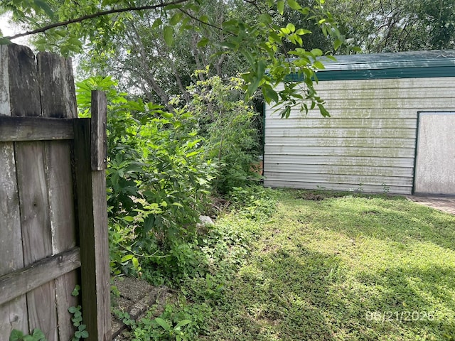 214 N 8th St, Beasley, TX 77417 - photo 4