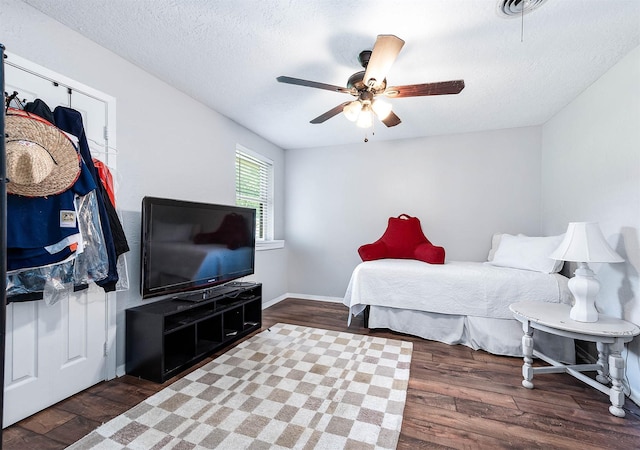1217 Connie St, Alvin, TX 77511 - photo 15