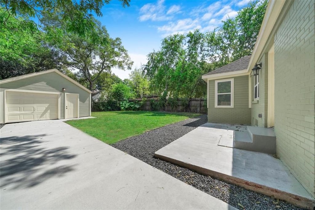 609 Reid St, Houston, TX 77022 - photo 3