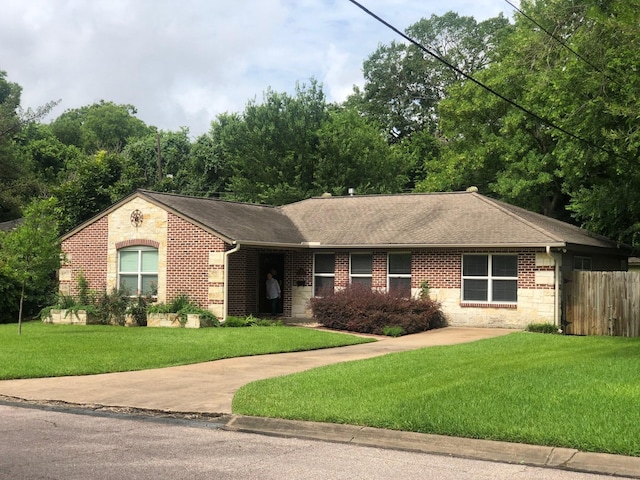 1209 Confederate Rd, Houston, TX 77055 - photo 2