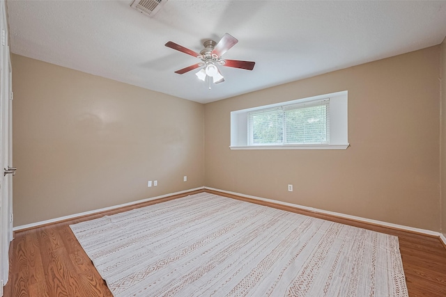 3319 Sycamore Springs Dr, Houston, TX 77339 - photo 17