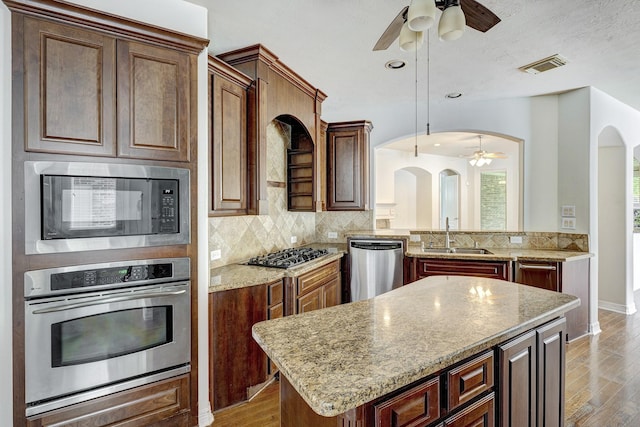 9051 Forest Cliff Ct, Conroe, TX 77302 - photo 11