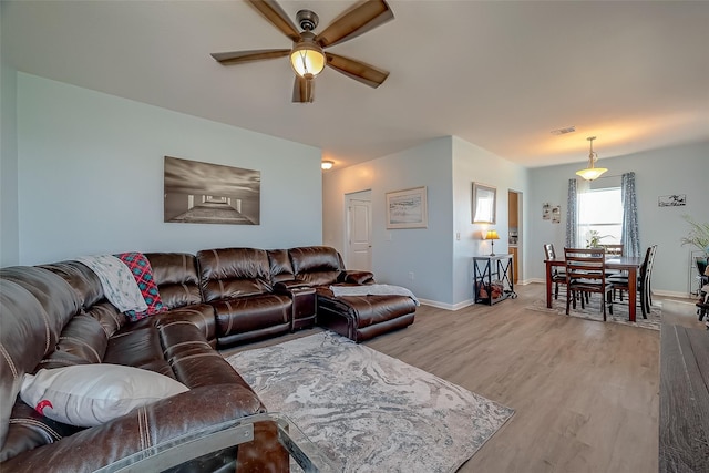1021 Dolphin Rd, Gilchrist, TX 77617 - photo 4