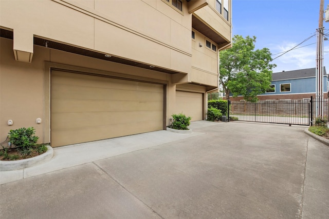2403 Commonwealth St, Houston, TX 77006 - photo 25
