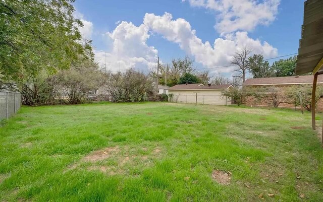 1002 E Beverly Loop, Burkburnett, TX 76354 - photo 7