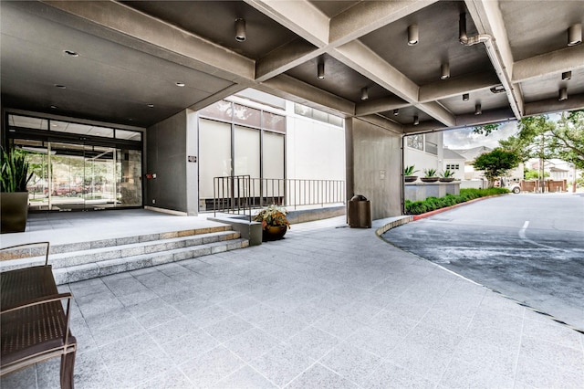 1111 Bering Dr Unit 501, Houston, TX 77057 - photo 2