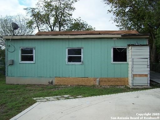 211 Lorita Dr, San Antonio, TX 78214 - photo 2