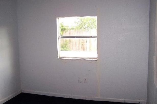 211 Lorita Dr, San Antonio, TX 78214 - photo 4
