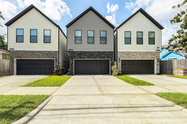 1014 W 23rd St, Houston, TX 77008 - photo 2