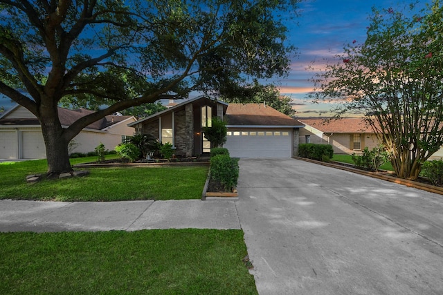 6715 Log Hollow Dr, Houston, TX 77088 - photo 4