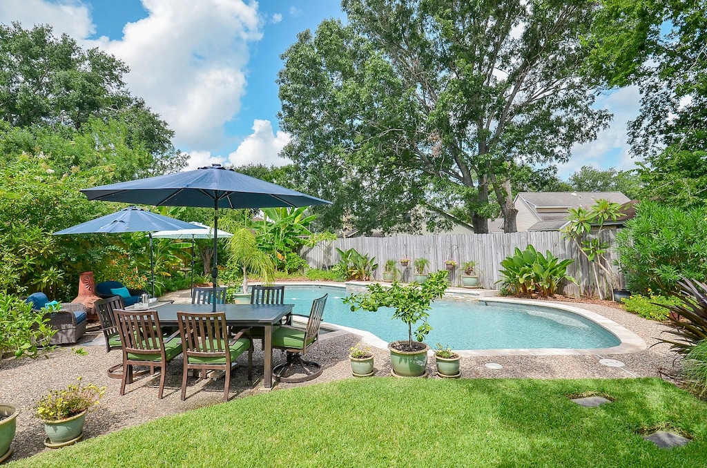 3115 Hollow Cir, Missouri City, TX 77459 - photo 1