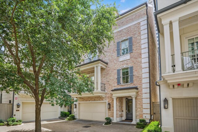 2413 Mimosa Dr, Houston, TX 77019 - photo 1