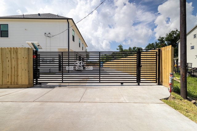 5036 Mallow St, Houston, TX 77033 - photo 2