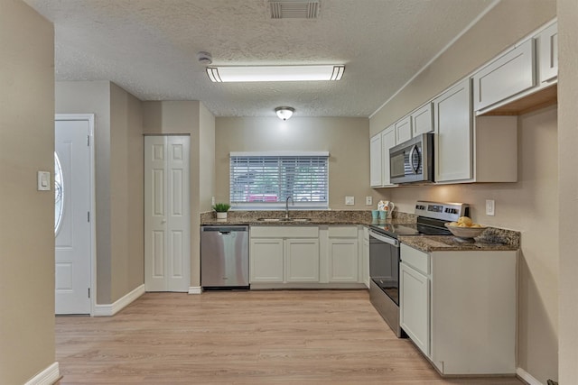 1109 E Red Cedar Cir, The Woodlands, TX 77380 - photo 4
