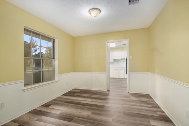 9955 Kirkdale Dr, Houston, TX 77089 - photo 6