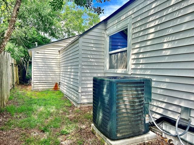 312 2nd St, Cuero, TX 77954 - photo 4