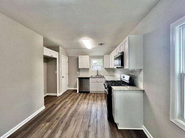 312 2nd St, Cuero, TX 77954 - photo 8