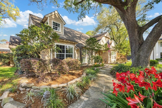 1302 Friarcreek Ln, Hilshire Village, TX 77055 - photo 1