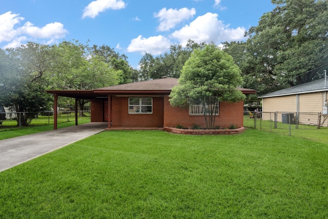 2024 Pine St, Liberty, TX 77575 - photo 1