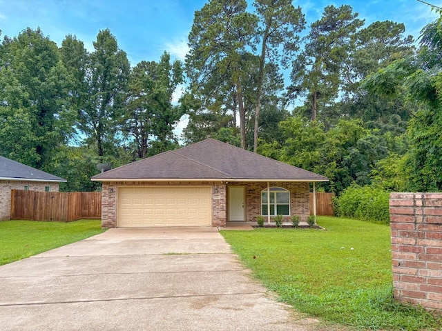 332 Green Leaf St, Huntsville, TX 77340 - photo 1