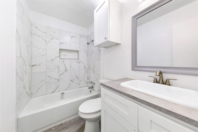 1312 W Adoue St, Alvin, TX 77511 - photo 6