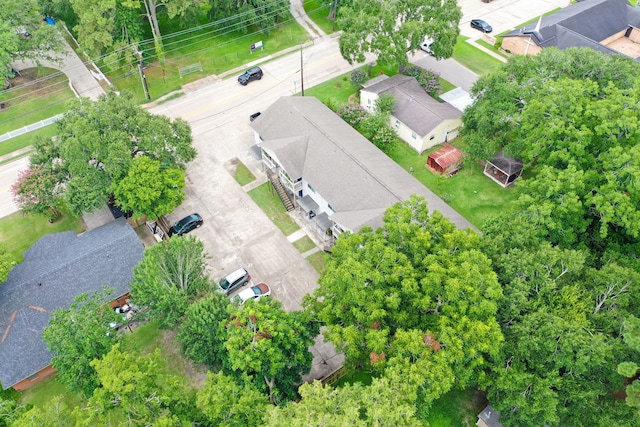 1312 W Adoue St, Alvin, TX 77511 - photo 23